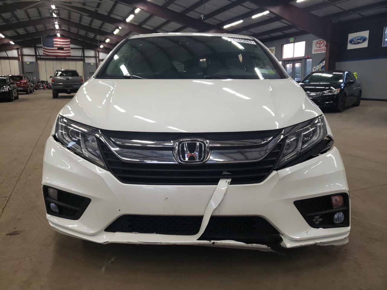 5FNRL6H72KB121068 2019 Honda Odyssey Exl