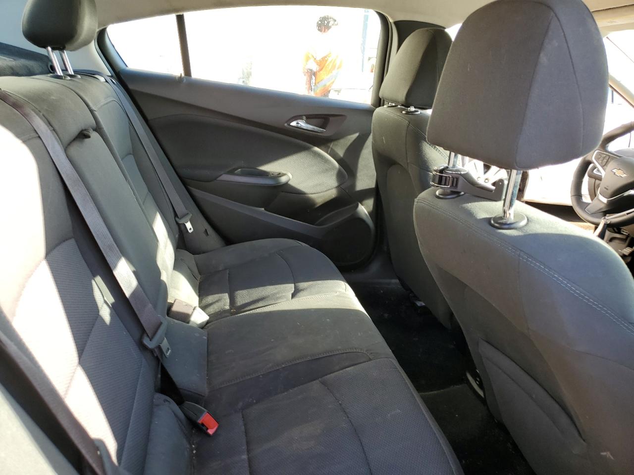 2017 Chevrolet Cruze - Image 10