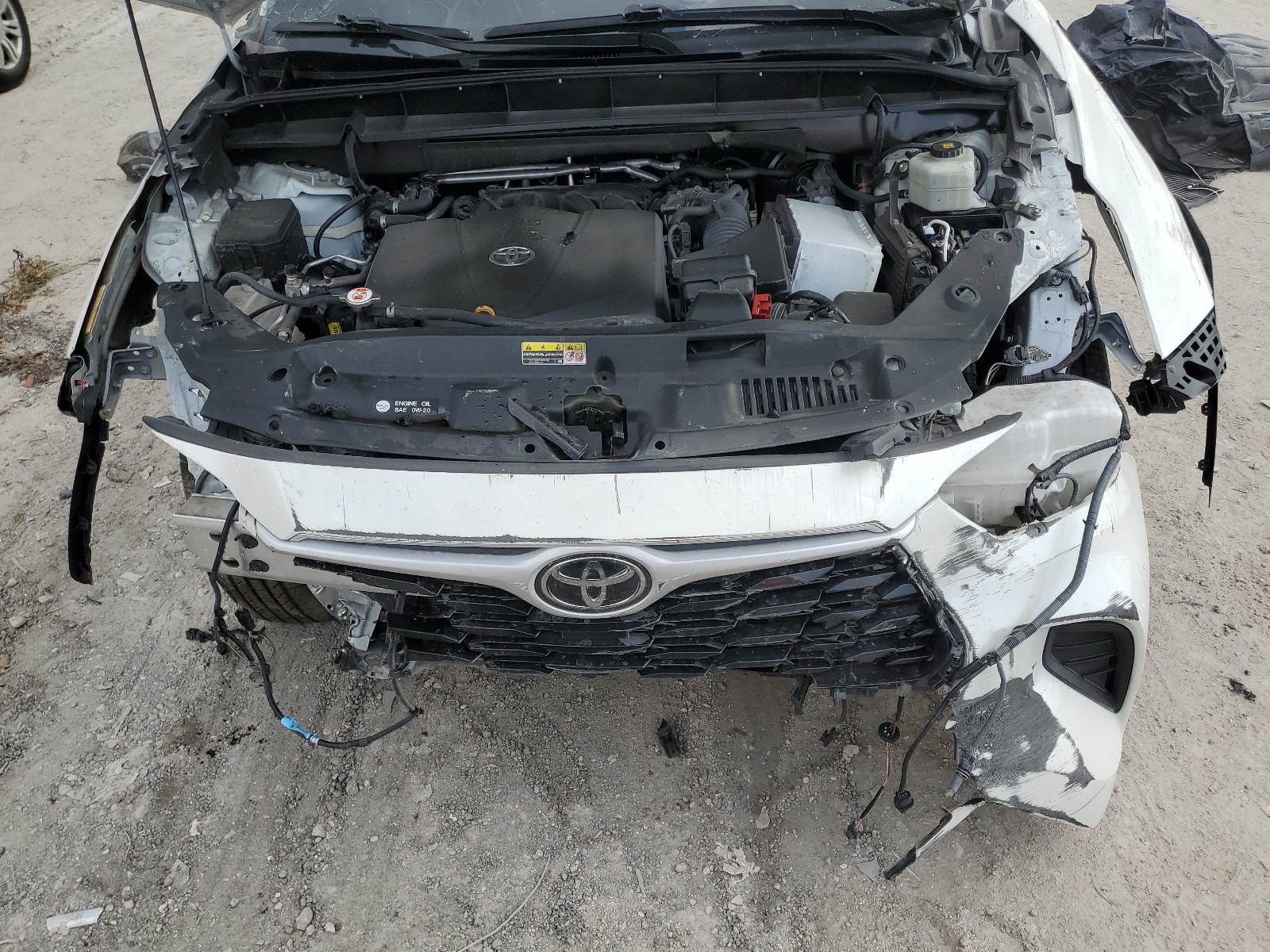 2021 Toyota Highlander L vin: 5TDCZRAH8MS520560