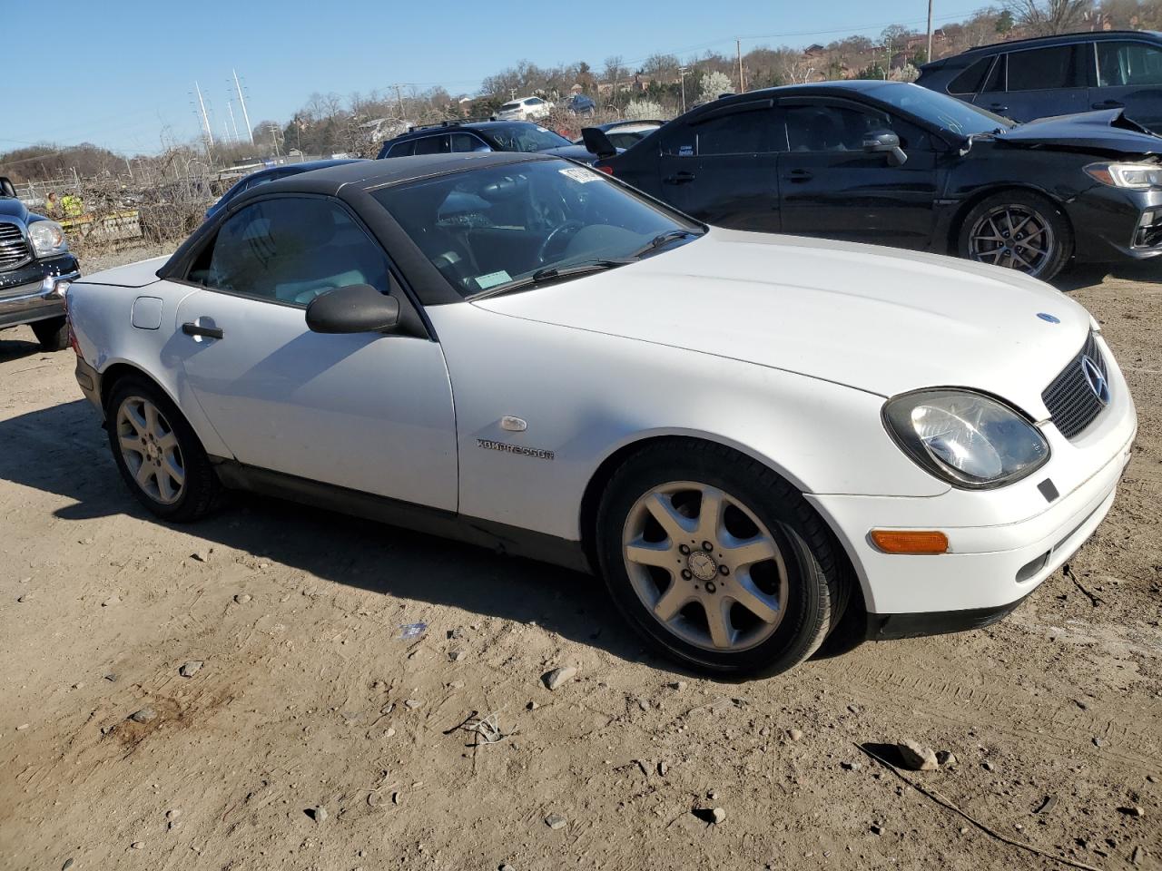 1999 Mercedes-Benz Slk 230 Kompressor VIN: WDBKK47F6XF081077 Lot: 47734654