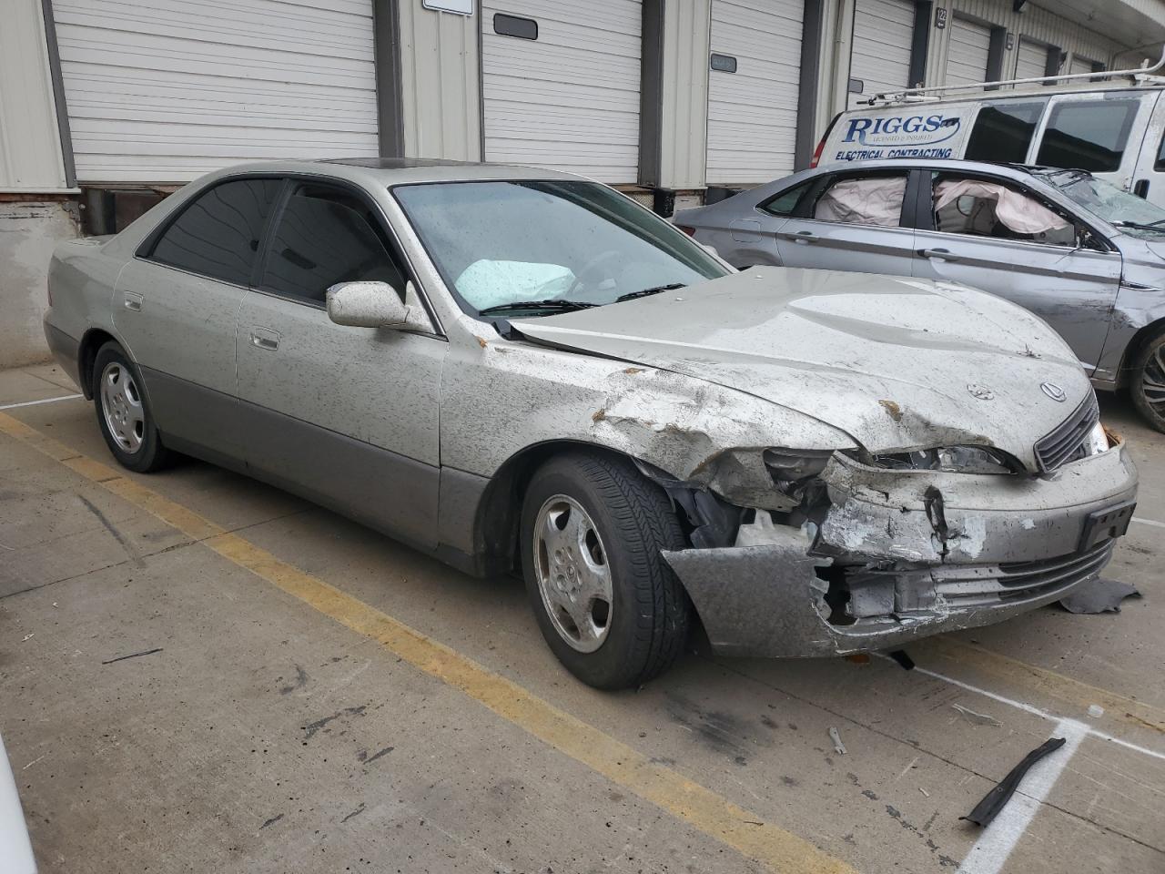 1999 Lexus Es 300 VIN: JT8BF28G6X5065838 Lot: 46610724