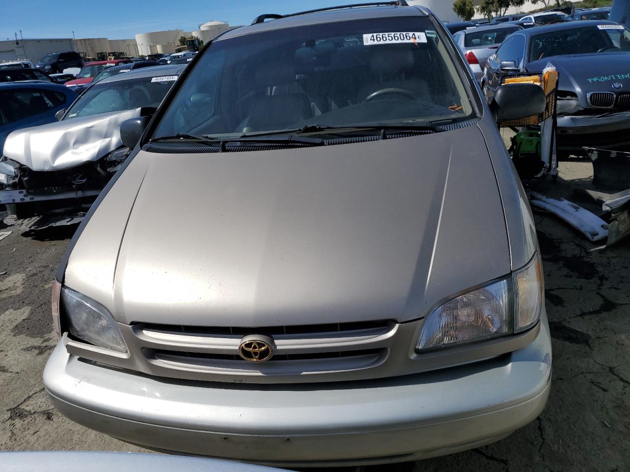 2000 Toyota Sienna - Image 5