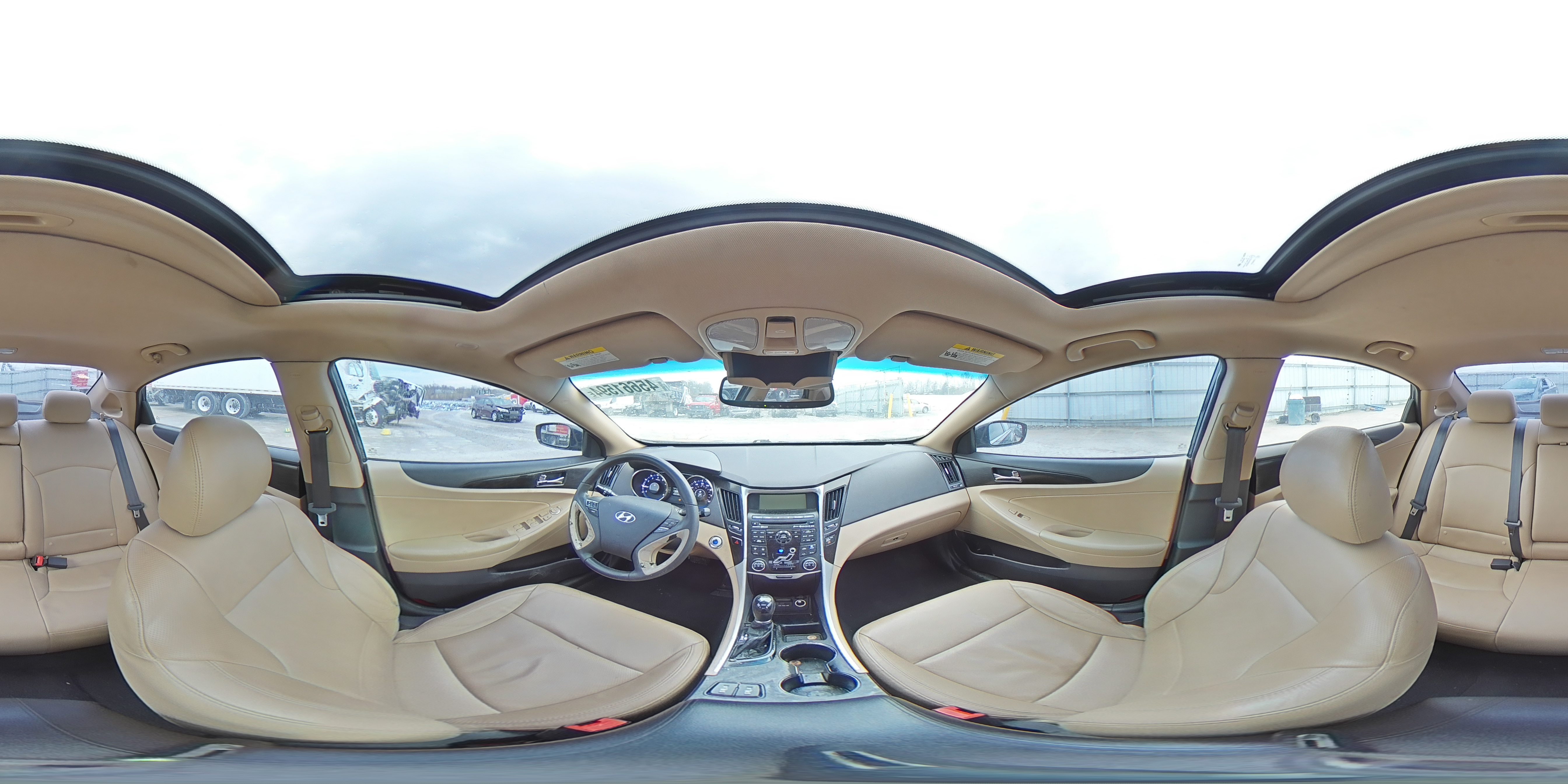 2011 Hyundai Sonata - Image 13