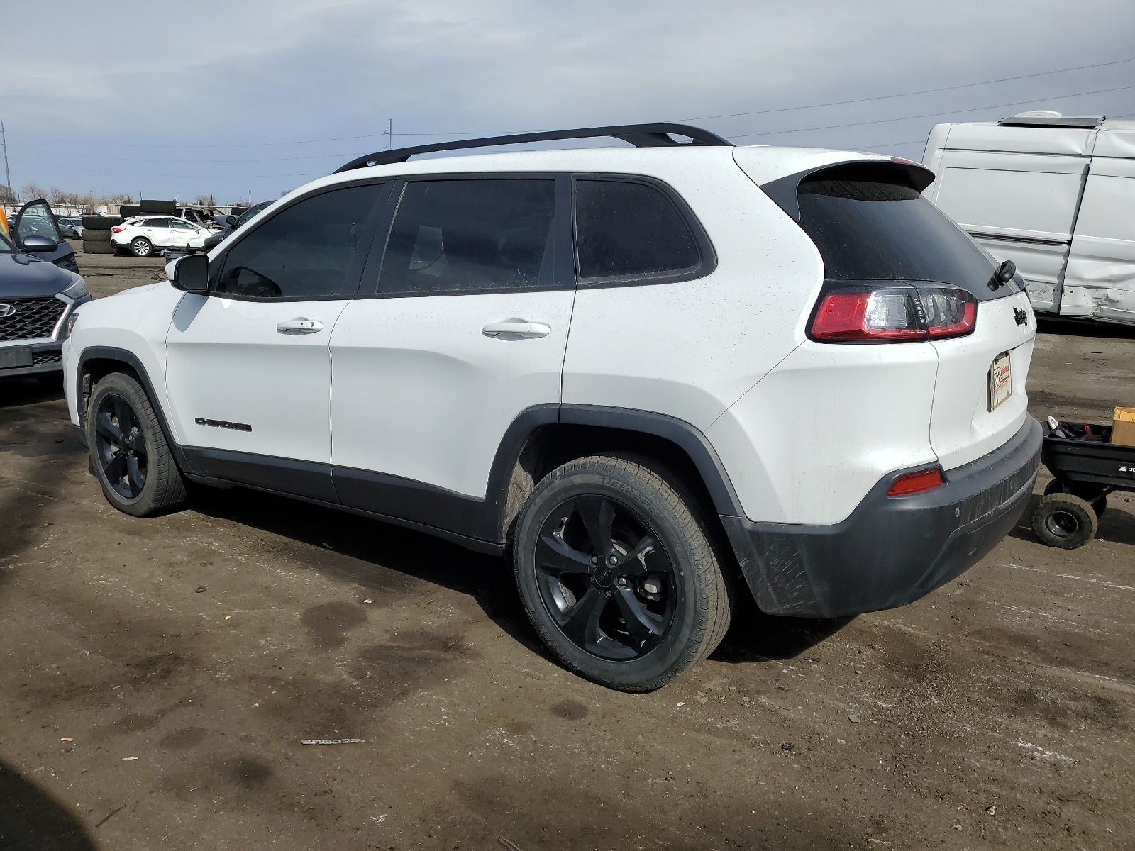 2020 Jeep Cherokee Latitude Plus vin: 1C4PJLLB8LD592433