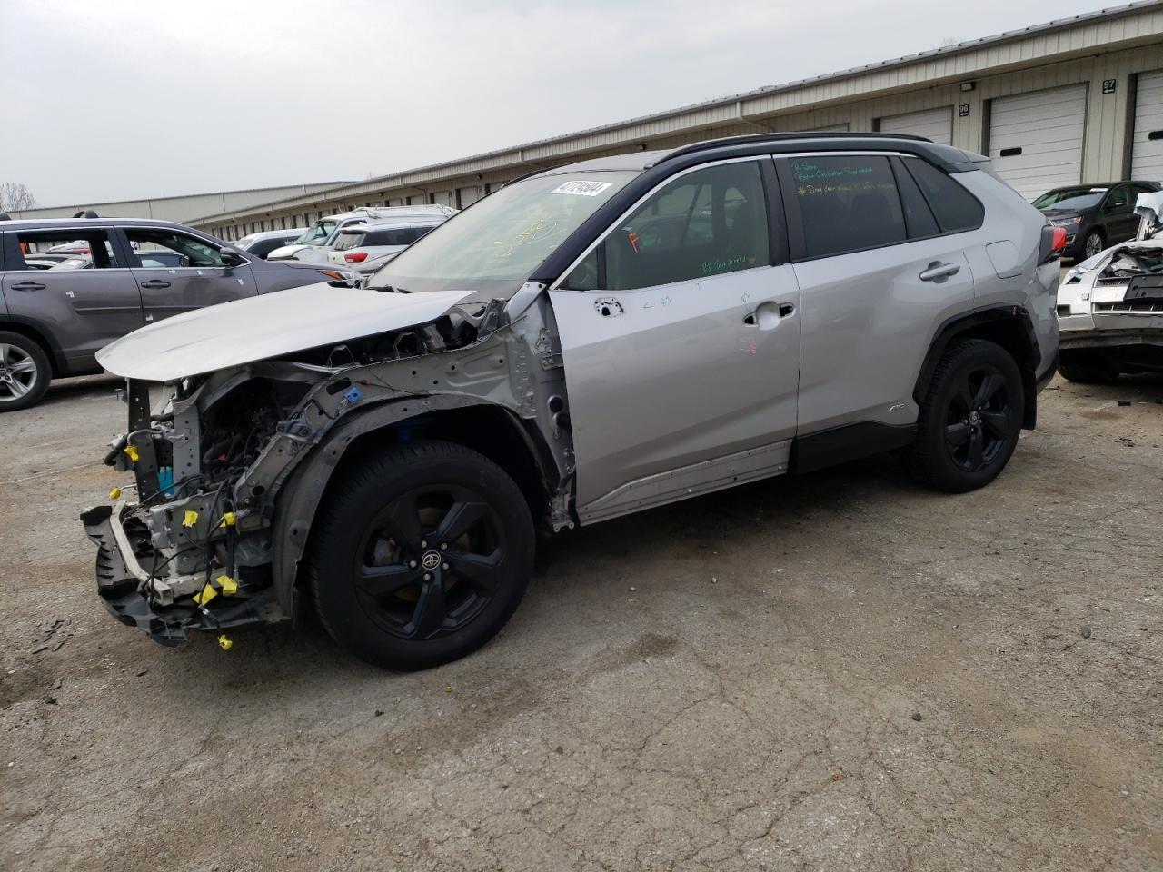 2020 Toyota Rav4 Xse VIN: JTMEWRFV2LJ040140 Lot: 47724504