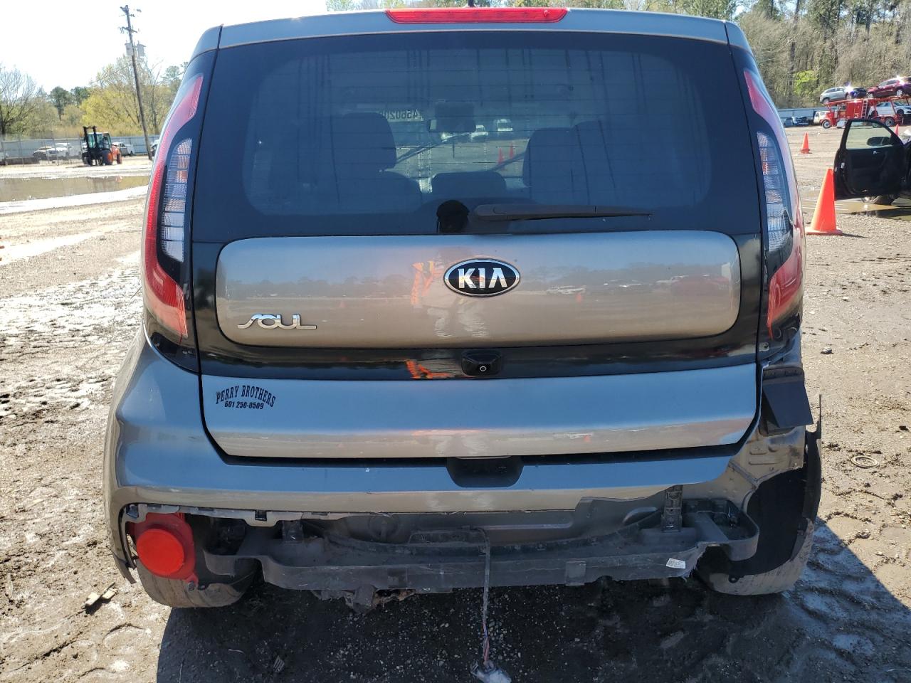 2018 Kia Soul + VIN: KNDJP3A52J7607201 Lot: 62930684