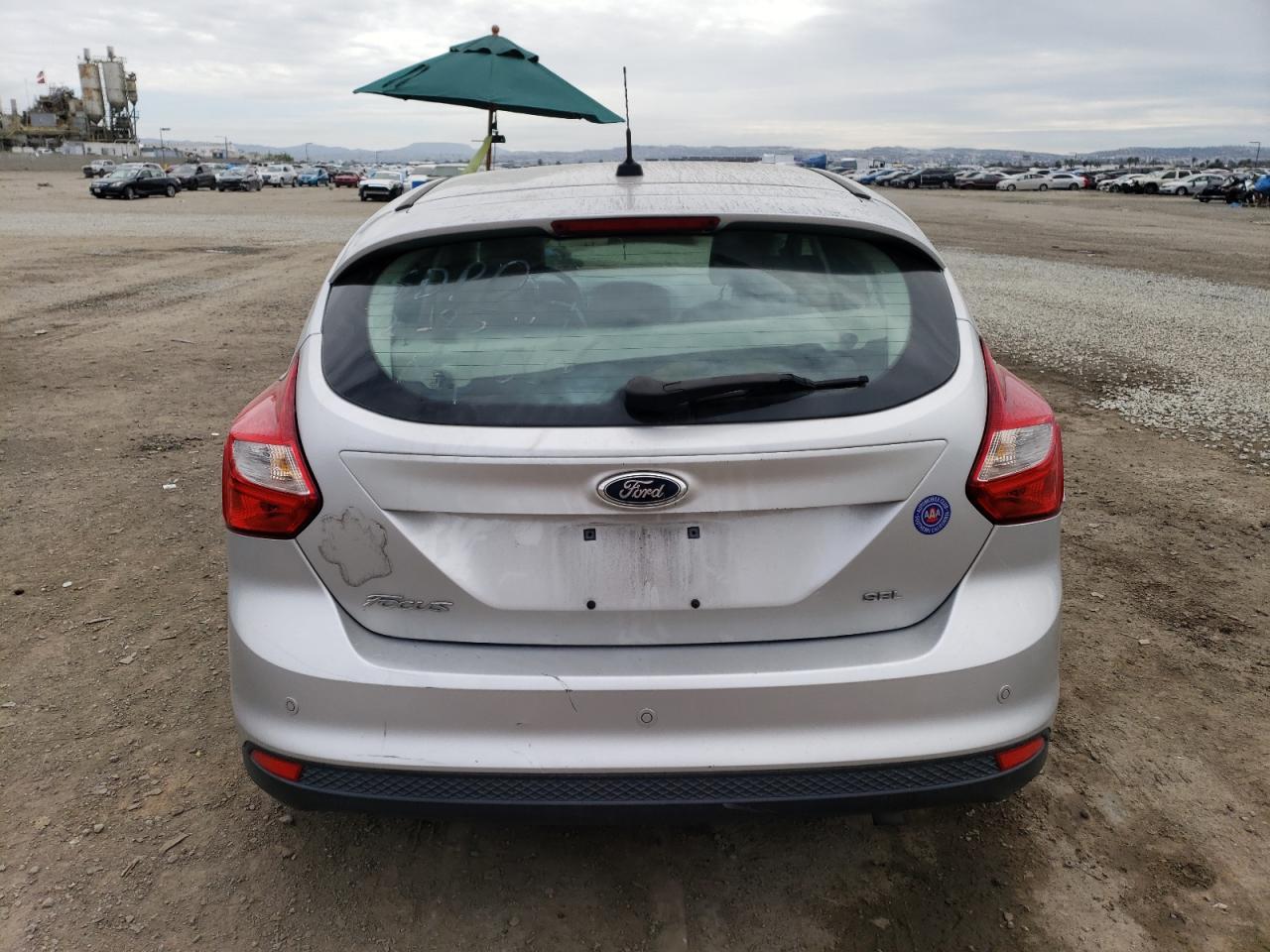 2012 Ford Focus Sel VIN: 1FAHP3M26CL227911 Lot: 45460514