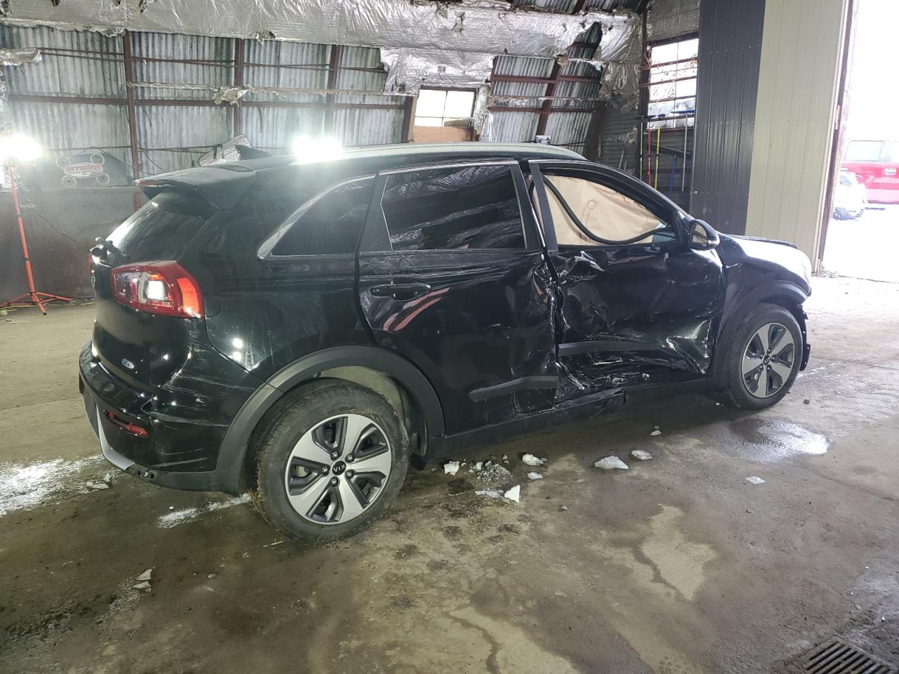 2018 Kia Niro Touring VIN: KNDCE3LC9J5152479 Lot: 47565784