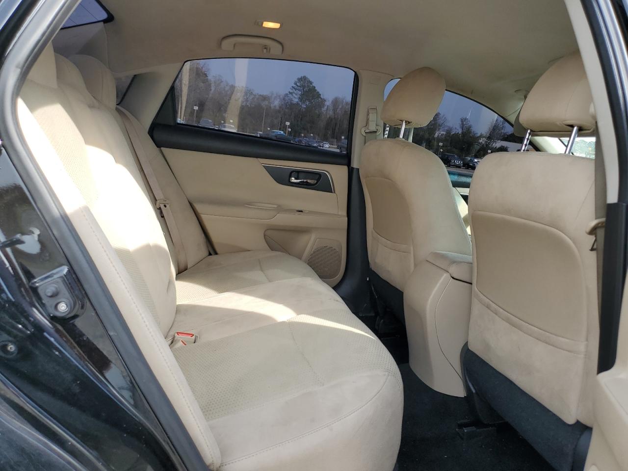 2015 Nissan Altima - Image 10