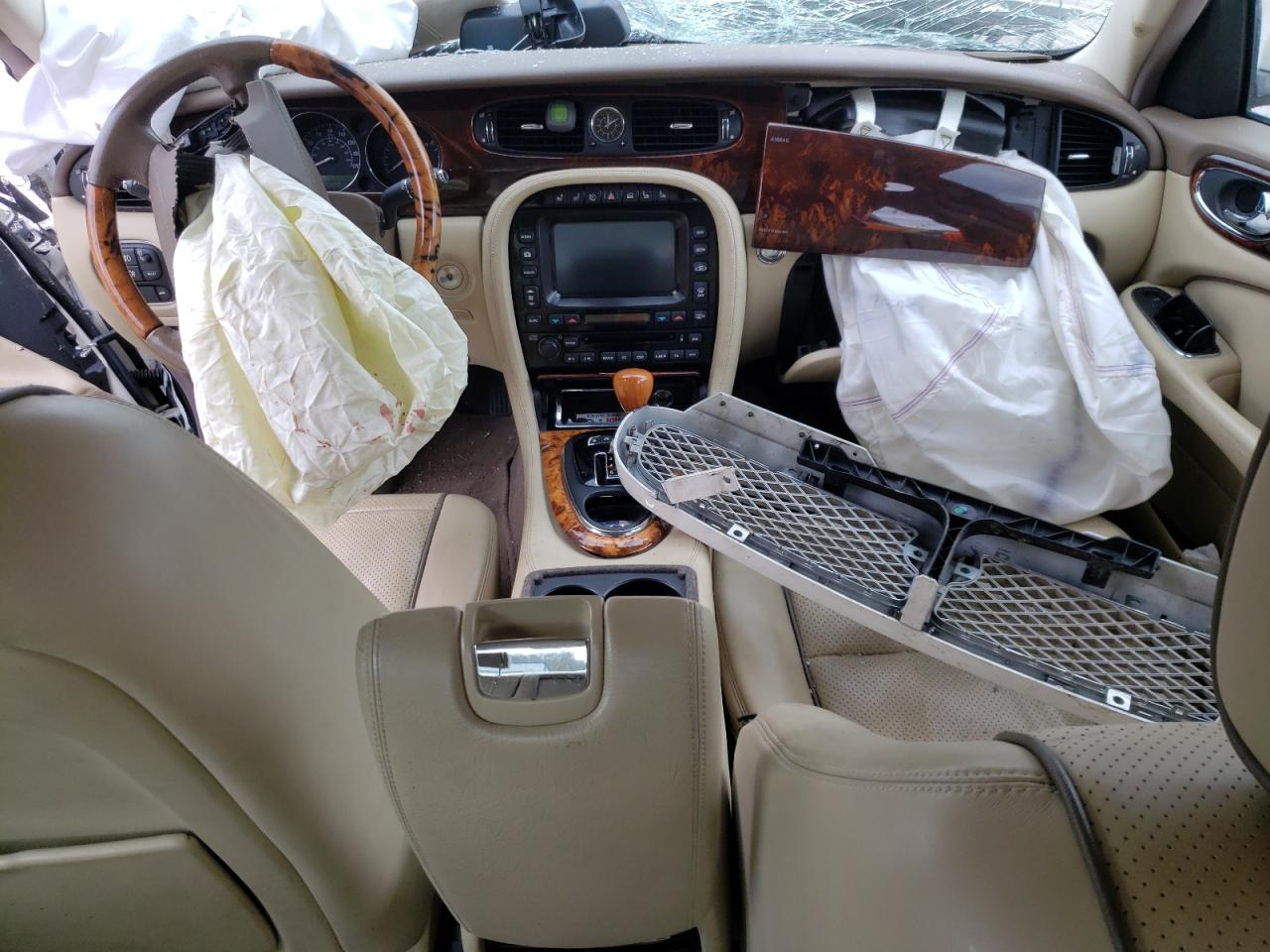 2008 Jaguar Xj8 VIN: SAJWA71B68SH28460 Lot: 46186844