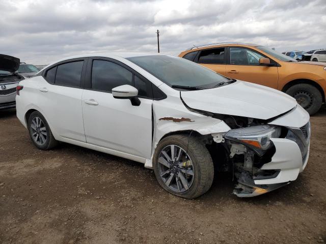  NISSAN VERSA 2021 Білий