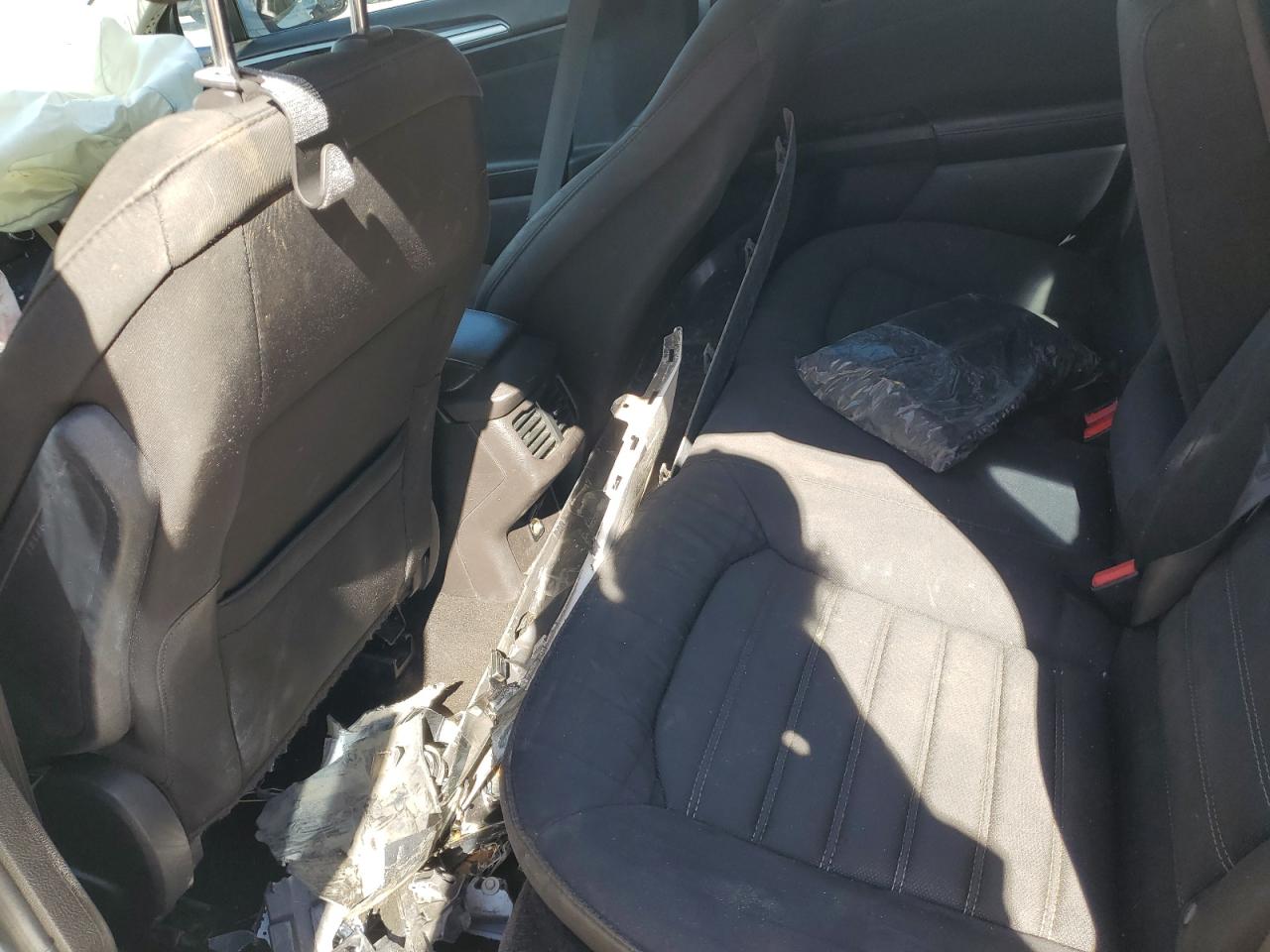 2015 Ford Fusion Se VIN: 3FA6P0H70FR292688 Lot: 65570424