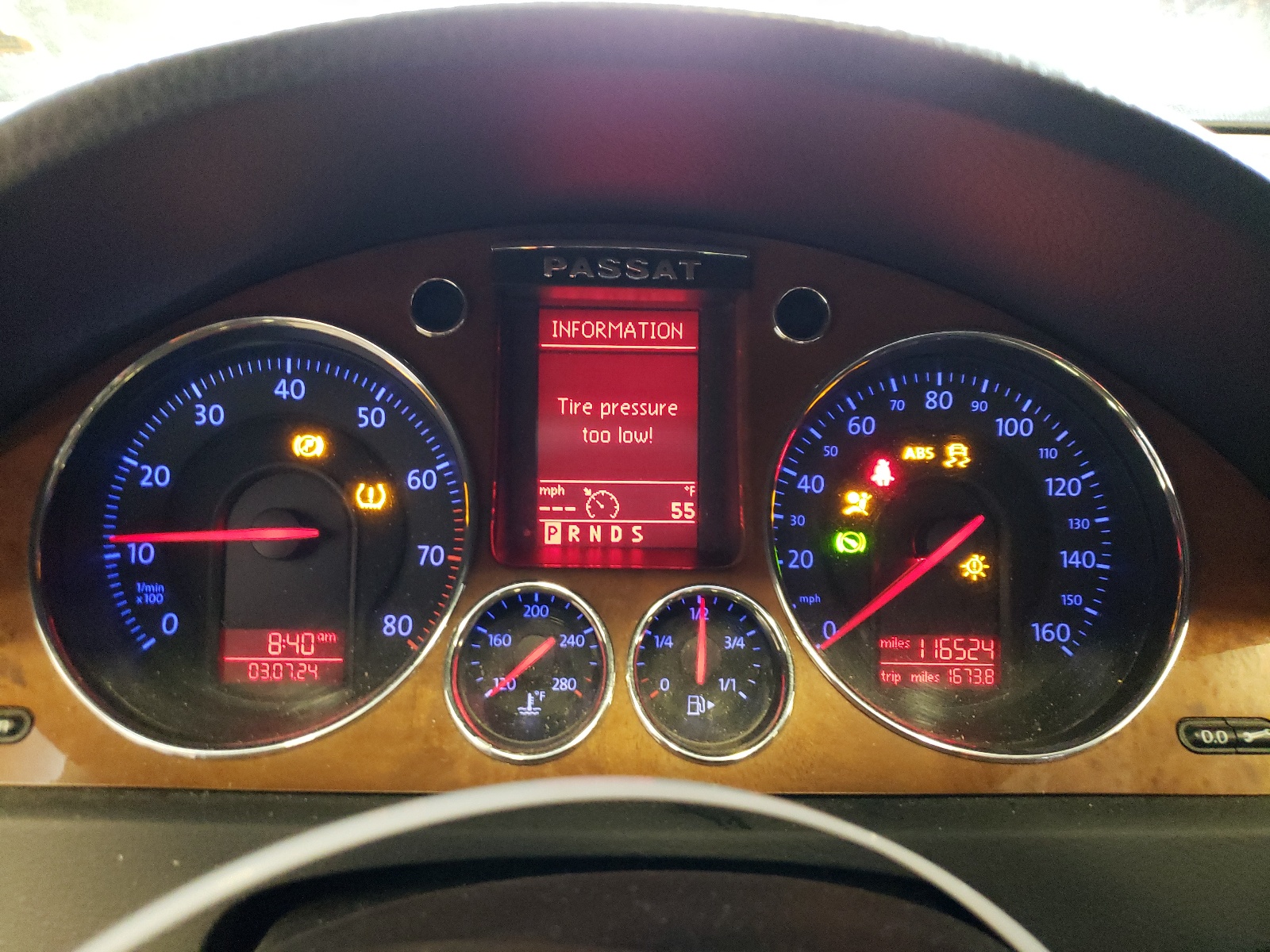 WVWEK73C98P044757 2008 Volkswagen Passat Lux