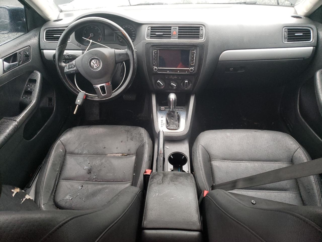 3VWLX7AJ9BM391140 2011 Volkswagen Jetta Sel