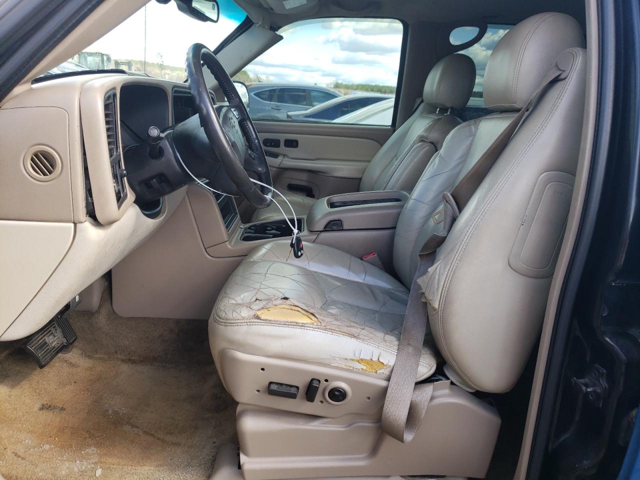 2003 Chevrolet Tahoe C1500 VIN: 1GNEC13ZX3J147607 Lot: 45710104