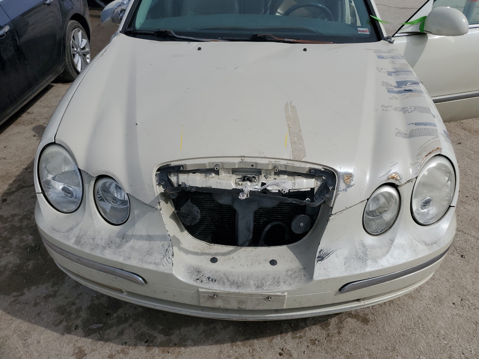 KNALD124645045764 2004 Kia Amanti