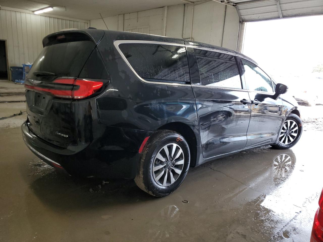 2023 Chrysler Pacifica Hybrid Touring L VIN: 2C4RC1L7XPR579706 Lot: 48651454