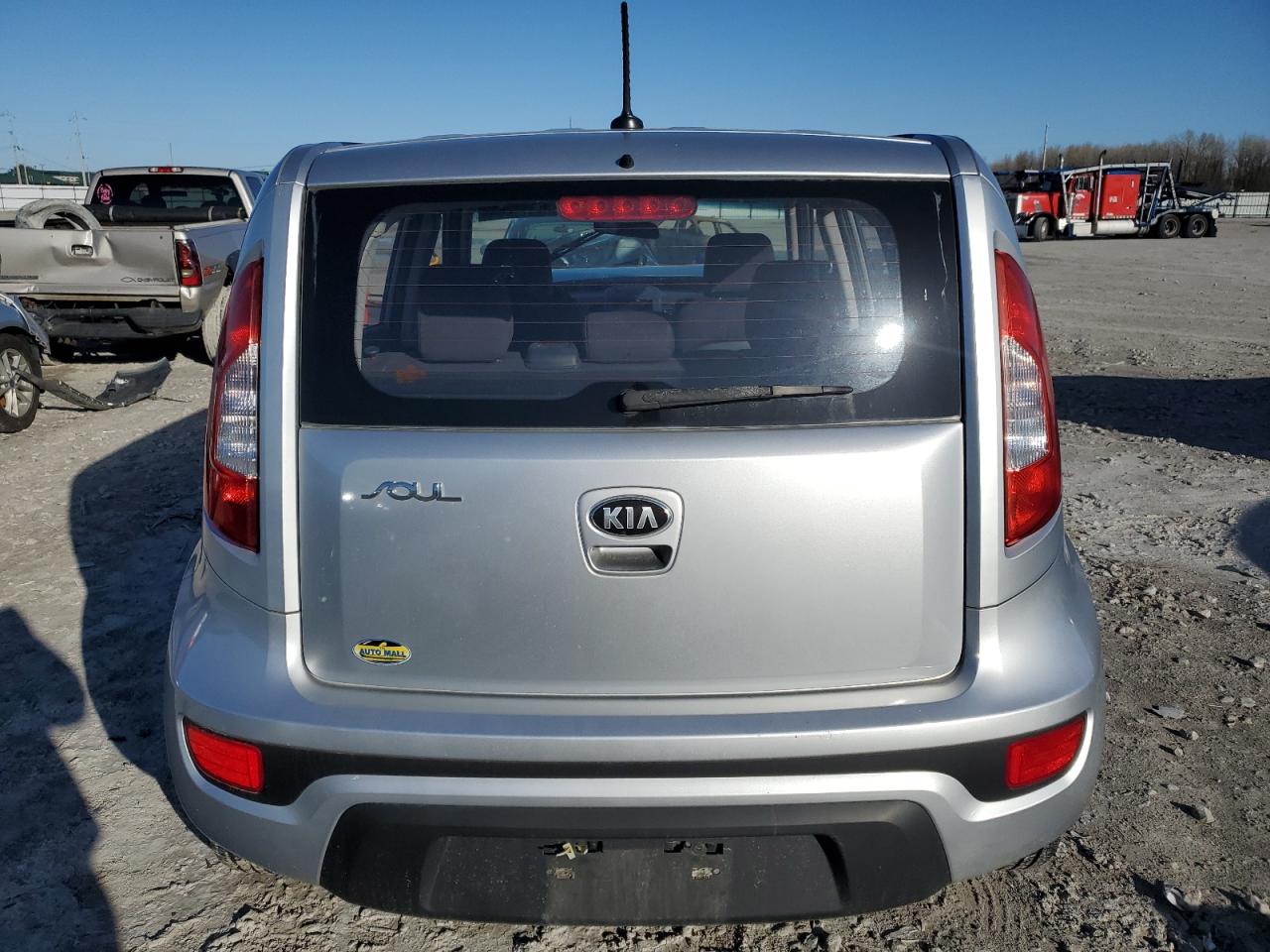 2013 Kia Soul VIN: KNDJT2A52D7528203 Lot: 47174264