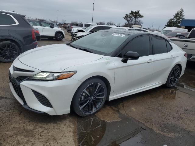  TOYOTA CAMRY 2019 Белы