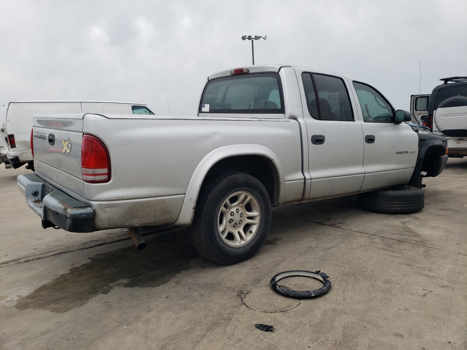 1B7HL38N42S666846 2002 Dodge Dakota Quad Sport