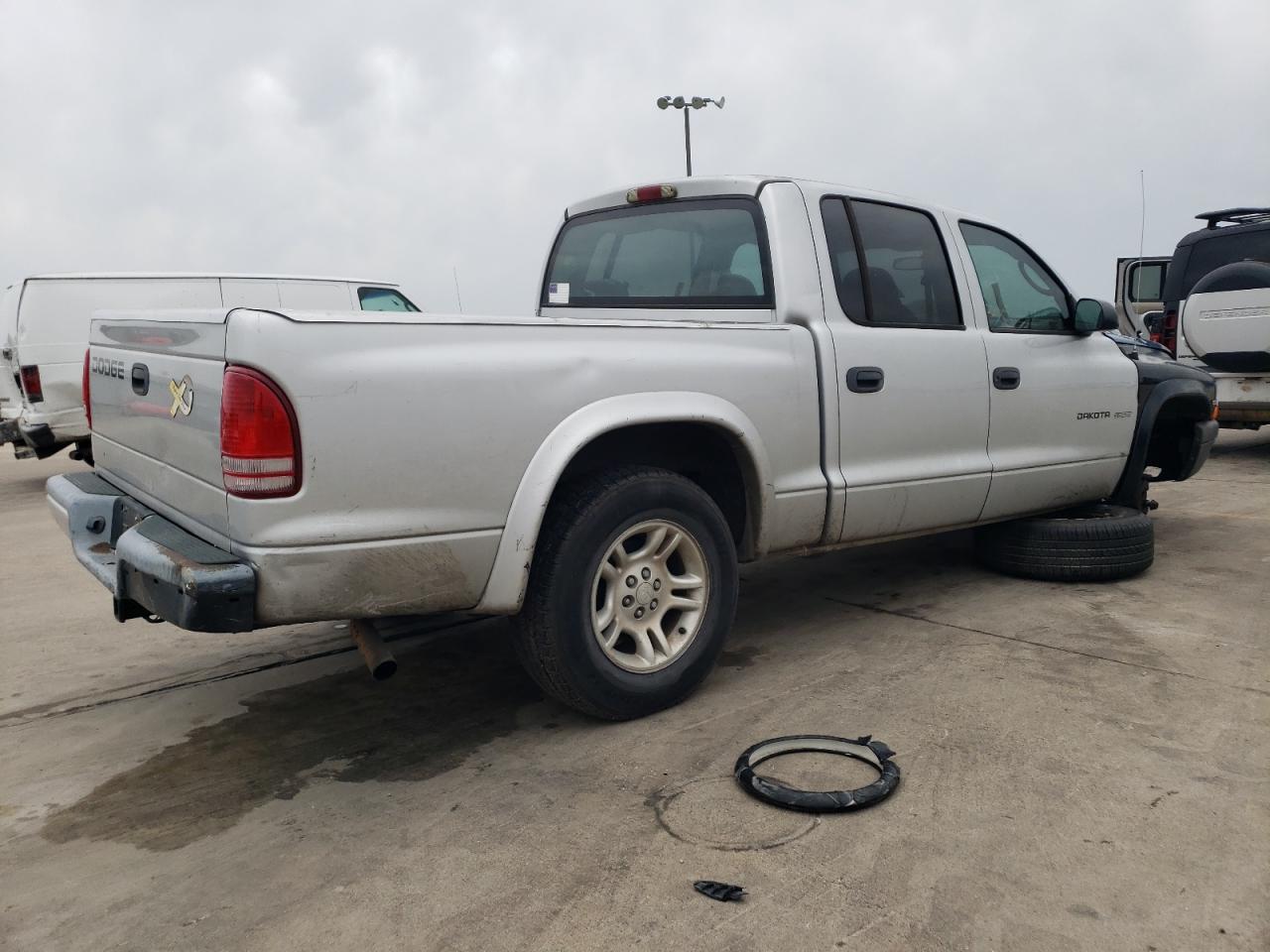 2002 Dodge Dakota Quad Sport VIN: 1B7HL38N42S666846 Lot: 46047764