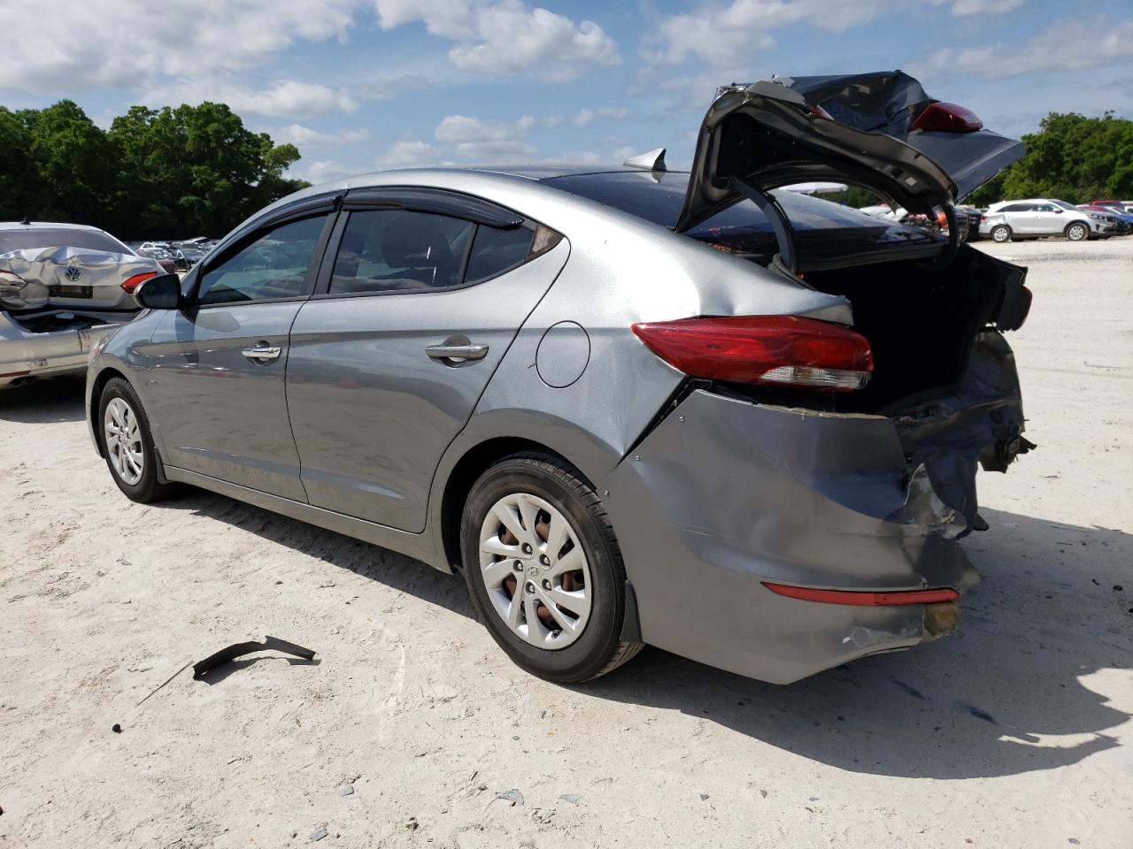 KMHD74LF8HU417841 2017 HYUNDAI ELANTRA - Image 2