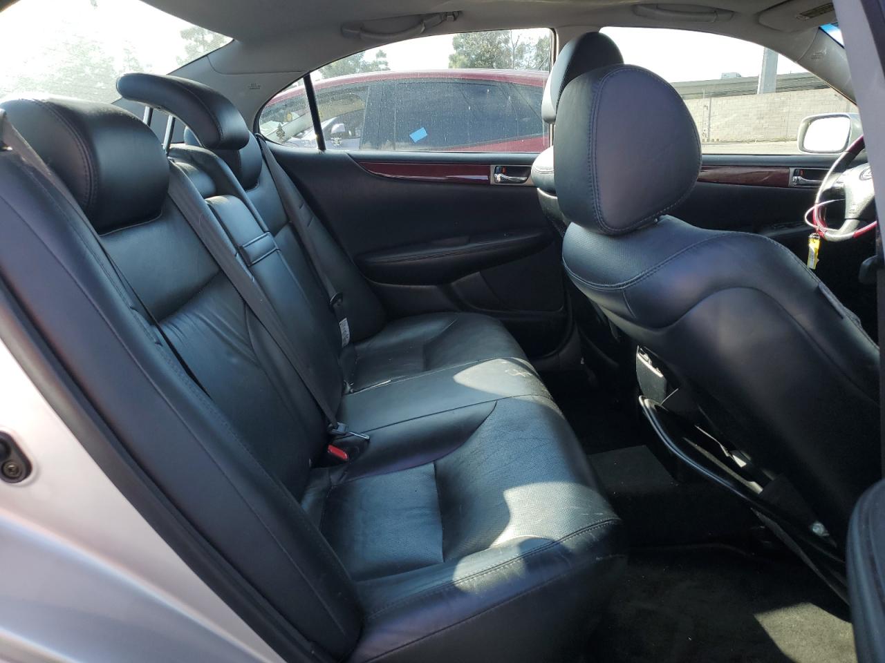 2005 Lexus Es 330 VIN: JTHBA30G755066638 Lot: 45433544