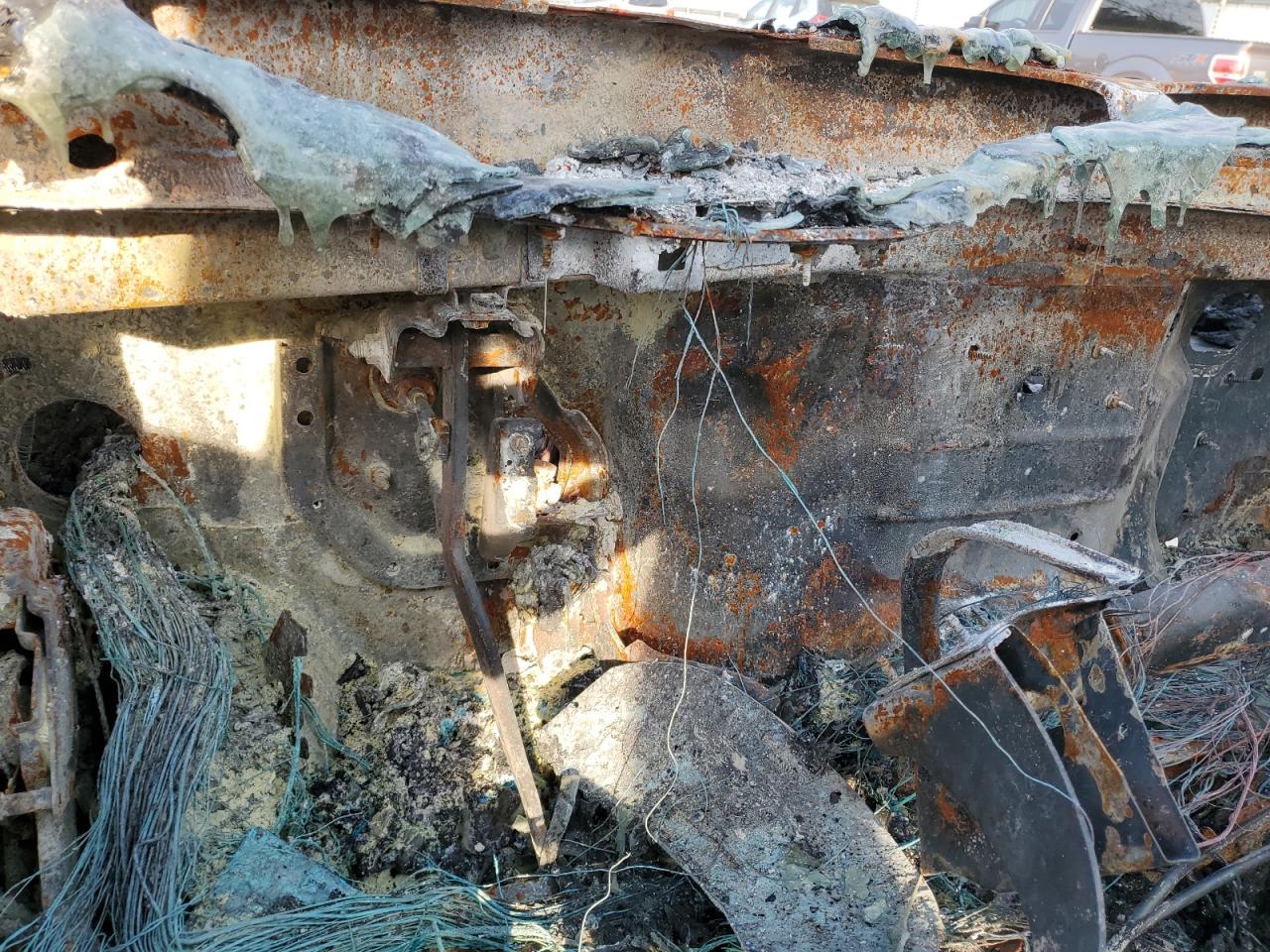 2003 Hummer H2 VIN: 5GRGN23U53H136090 Lot: 46944444