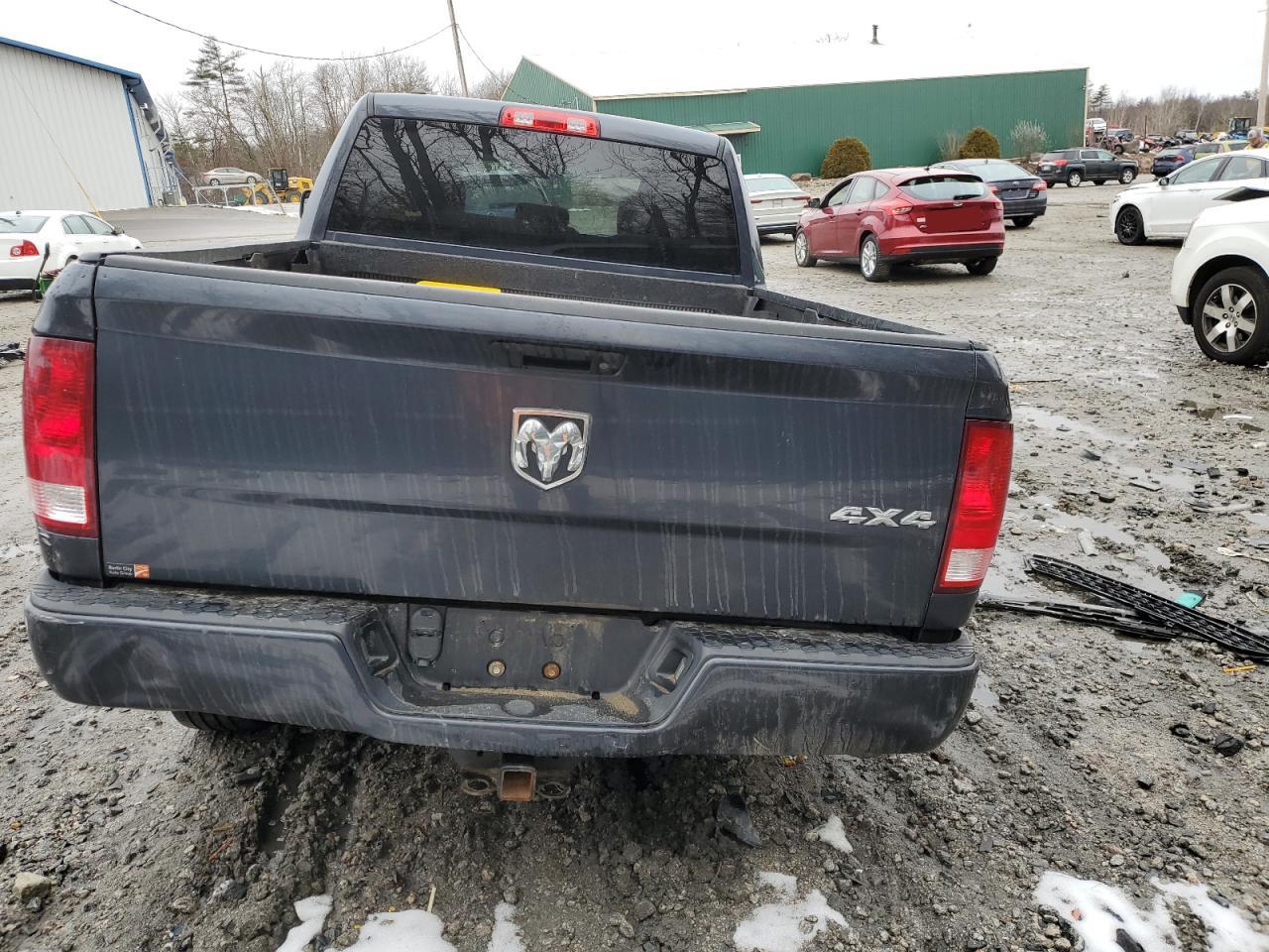 2017 Ram 1500 St VIN: 1C6RR7FG8HS827911 Lot: 48216174