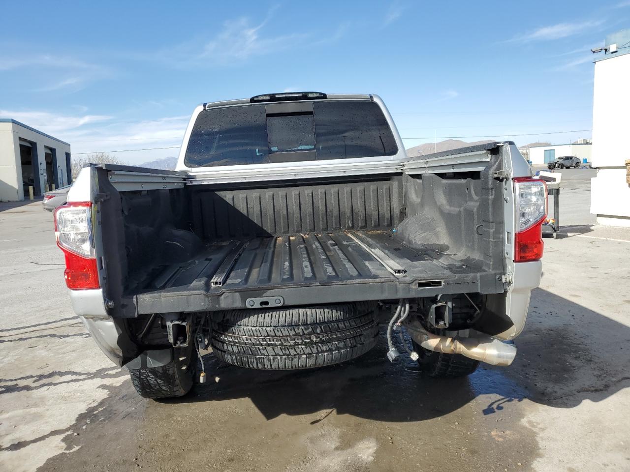 2017 Nissan Titan Sv VIN: 1N6AA1E52HN556530 Lot: 48226674