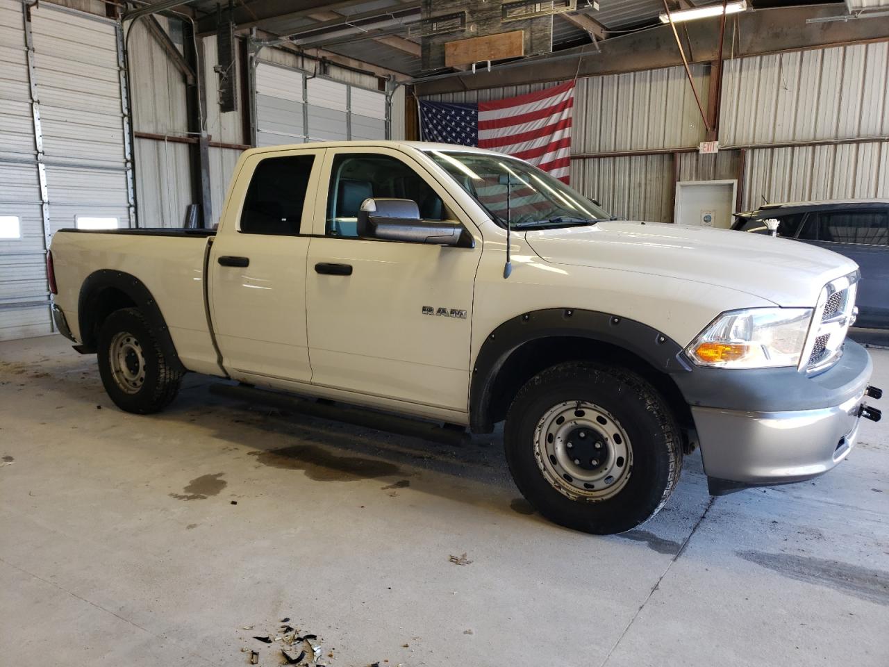 2009 Dodge Ram 1500 VIN: 1D3HV18P99S819772 Lot: 47148484