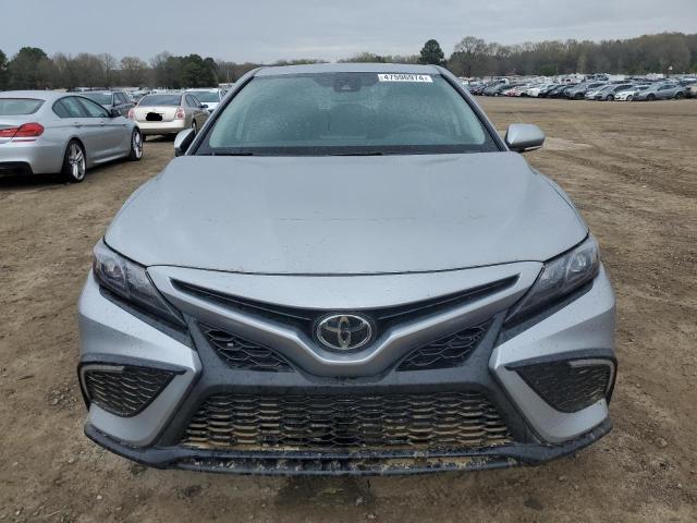  TOYOTA CAMRY 2024 Серебристый