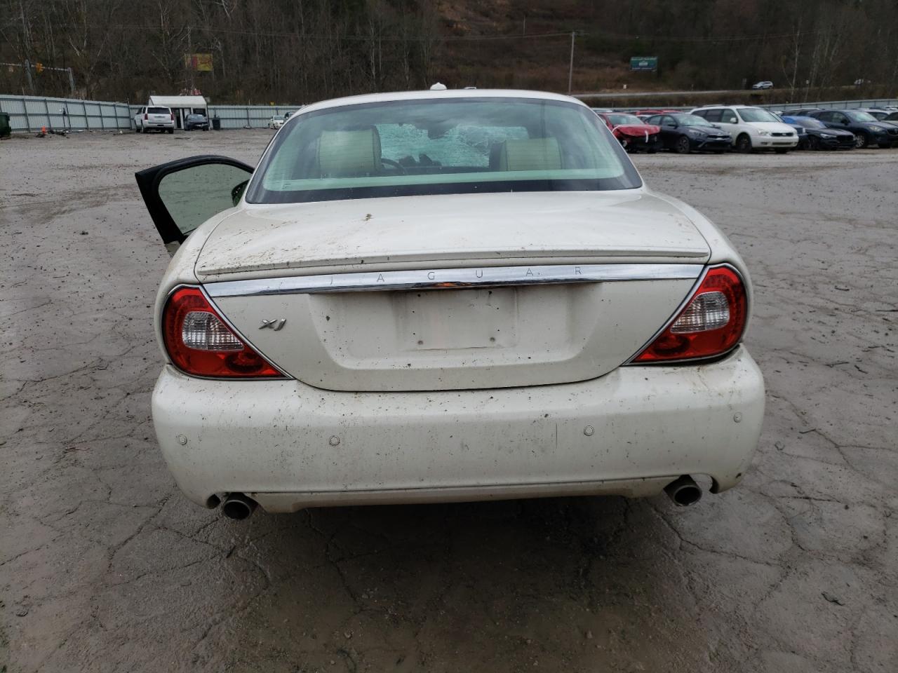 2008 Jaguar Xj8 VIN: SAJWA71B68SH28460 Lot: 46186844