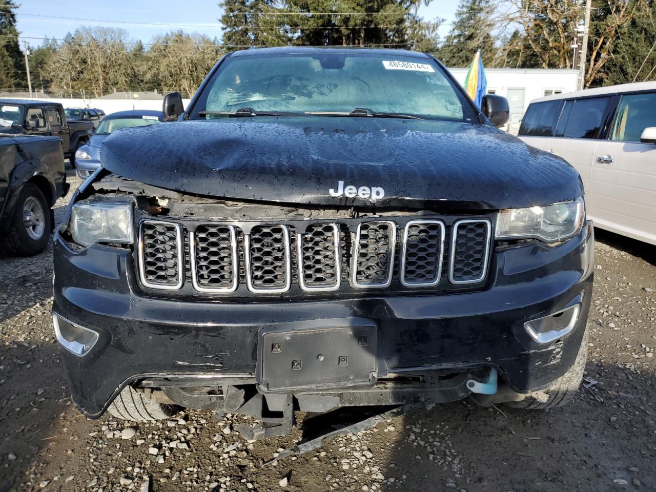 1C4RJEAG0HC902946 2017 Jeep Grand Cherokee Laredo