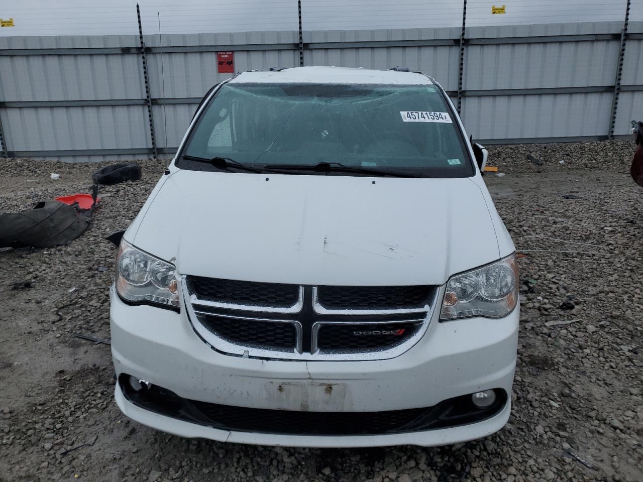 2C4RDGCG4HR863320 2017 Dodge Grand Caravan Sxt