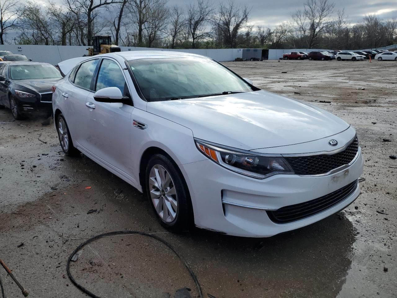 5XXGT4L35JG274670 2018 Kia Optima Lx