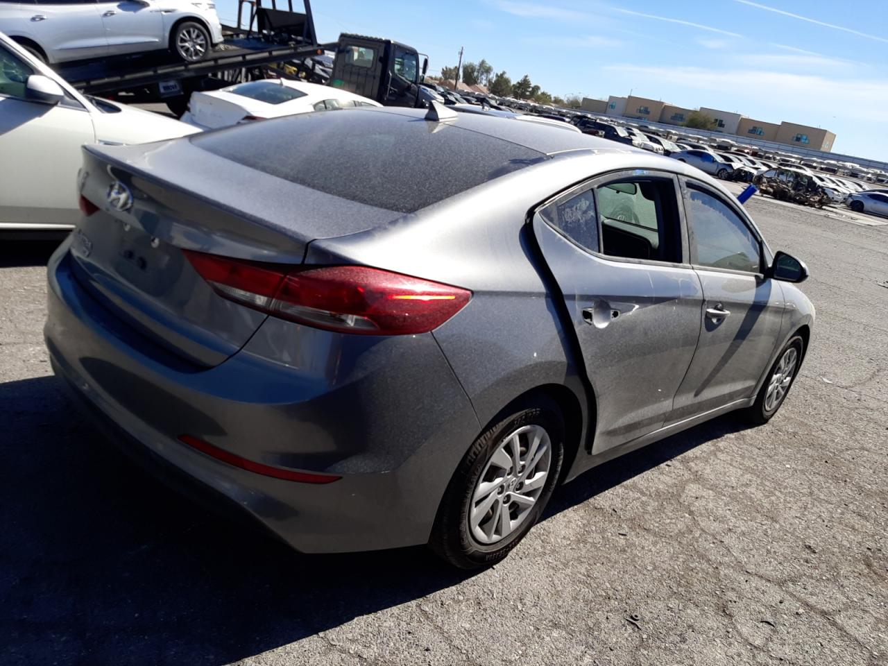 2018 Hyundai Elantra - Image 3