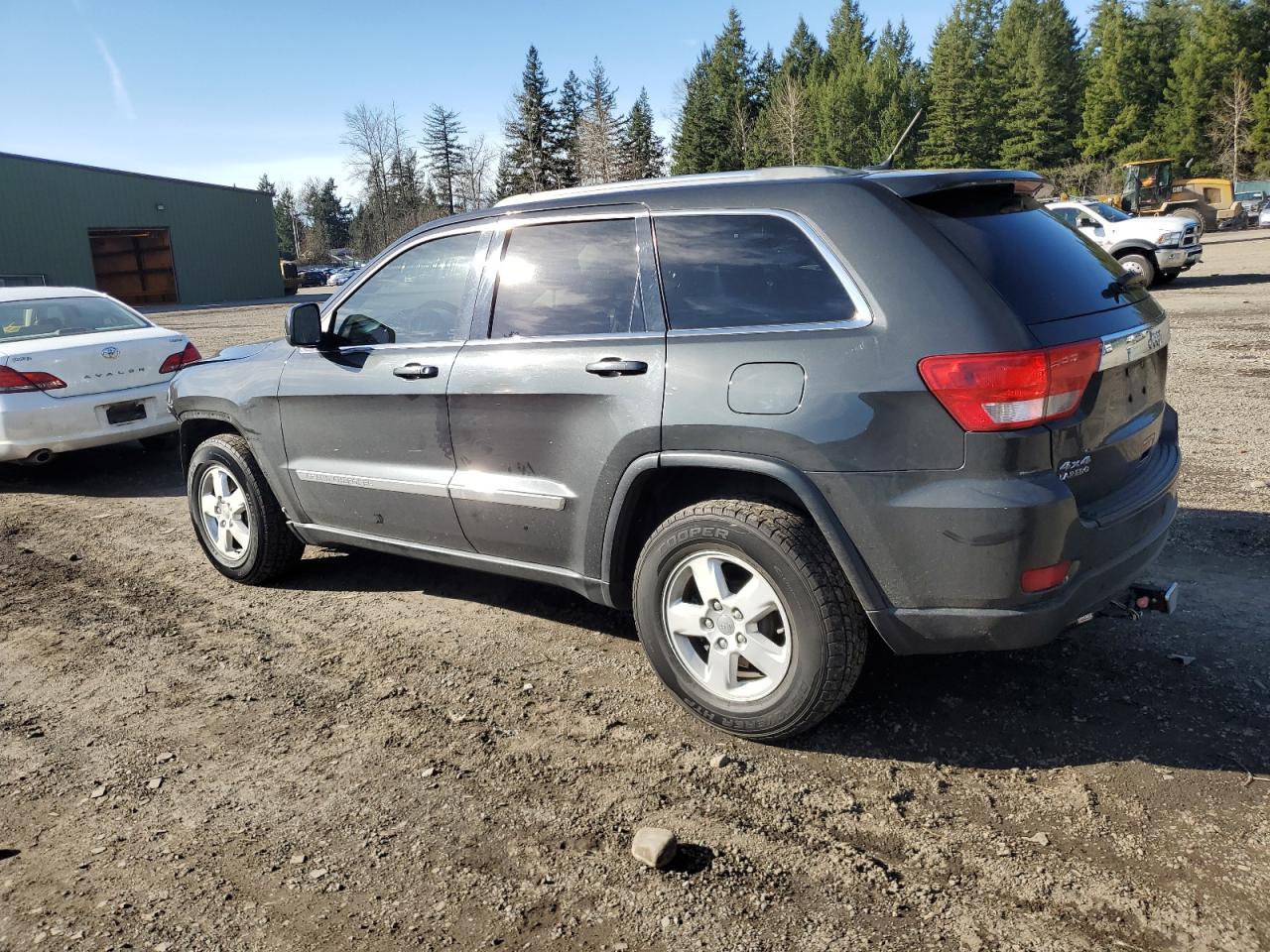 2011 Jeep Grand Cherokee - Image 2