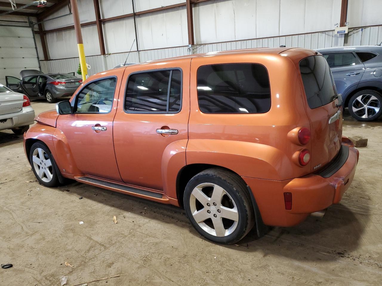 2006 Chevrolet HHR - Image 2