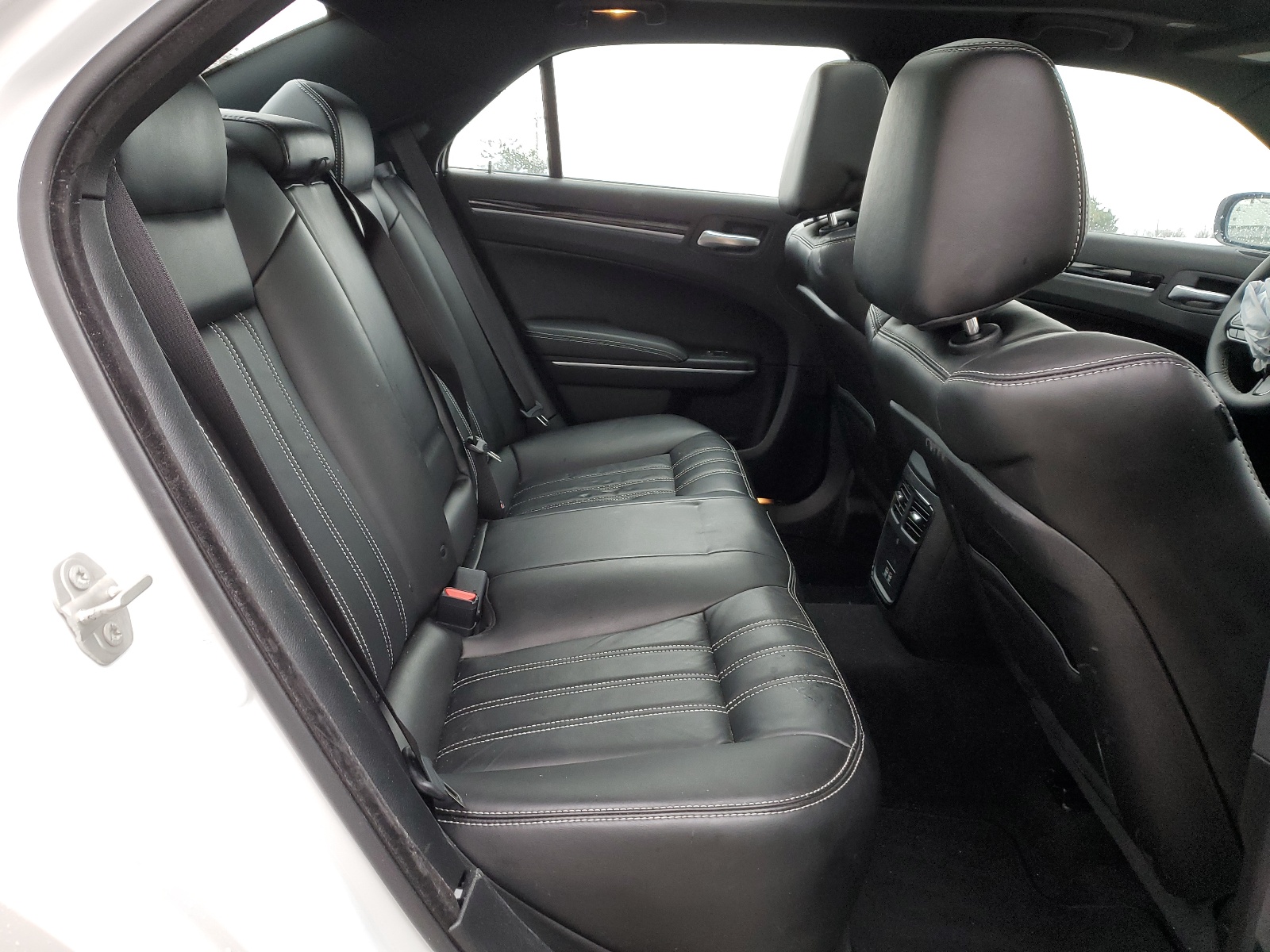 2C3CCABG1PH585217 2023 Chrysler 300 S