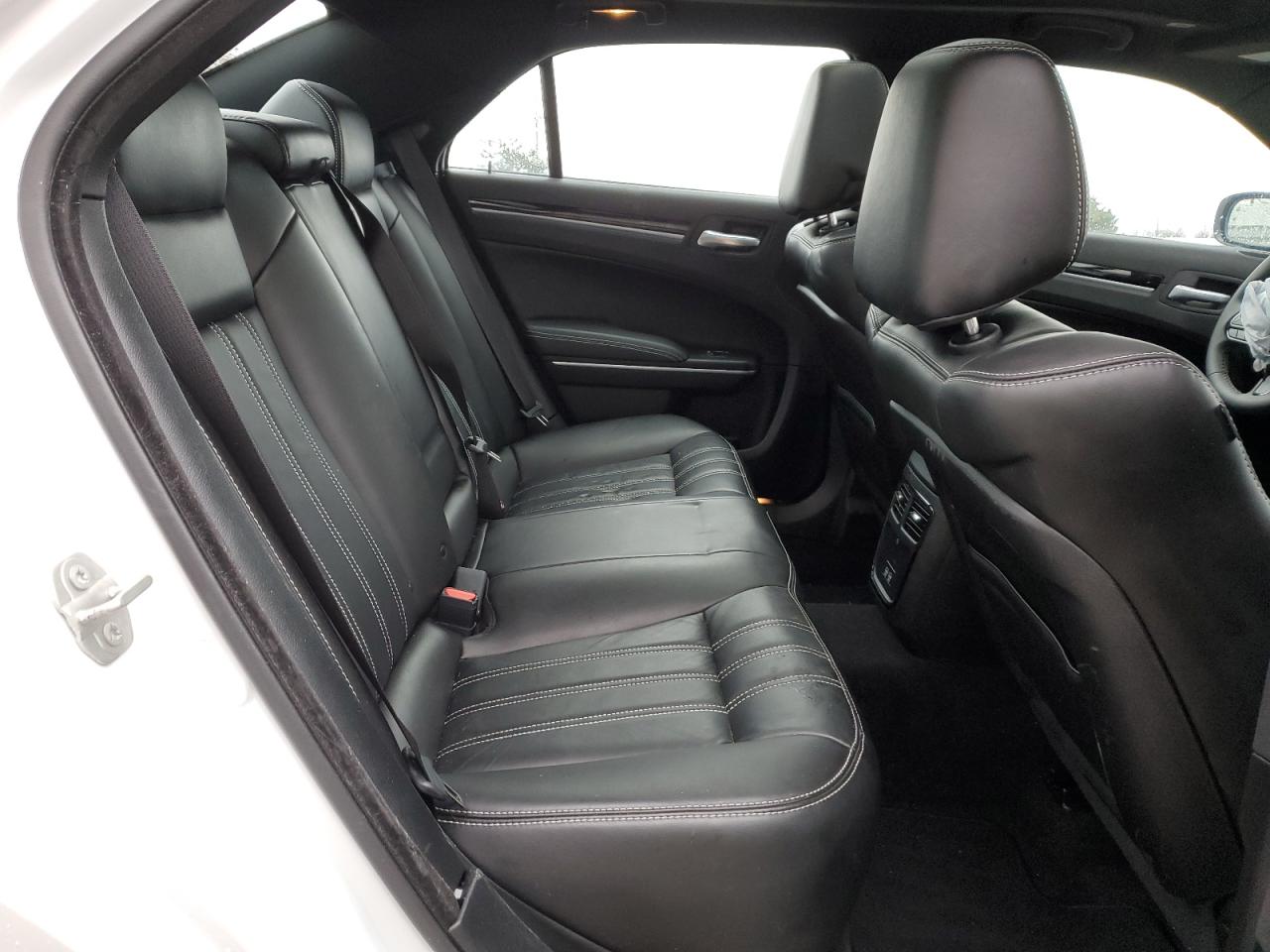 2023 Chrysler 300 S VIN: 2C3CCABG1PH585217 Lot: 48517334