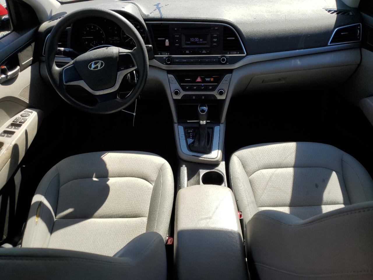 2017 Hyundai Elantra - Image 8