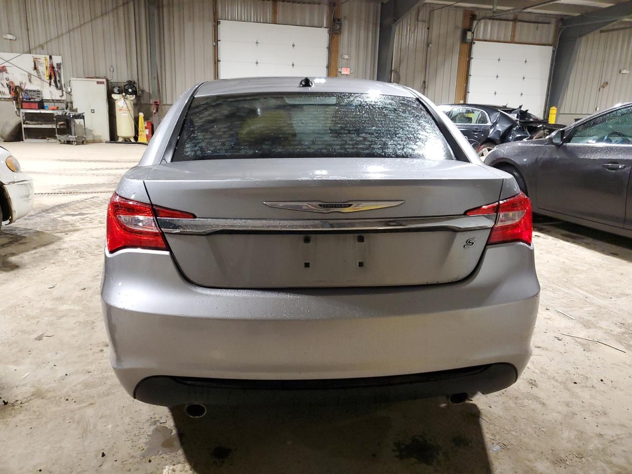 2013 Chrysler 200 Touring VIN: 1C3CCBBG2DN737353 Lot: 64437895