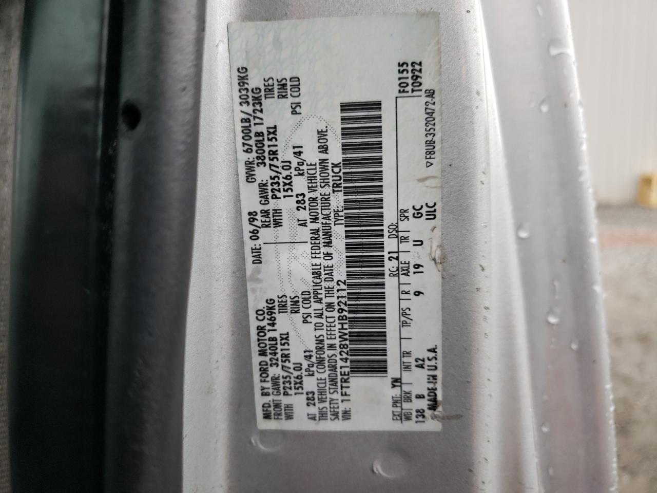 1998 Ford Econoline E150 Van VIN: 1FTRE1428WHB92112 Lot: 45236914