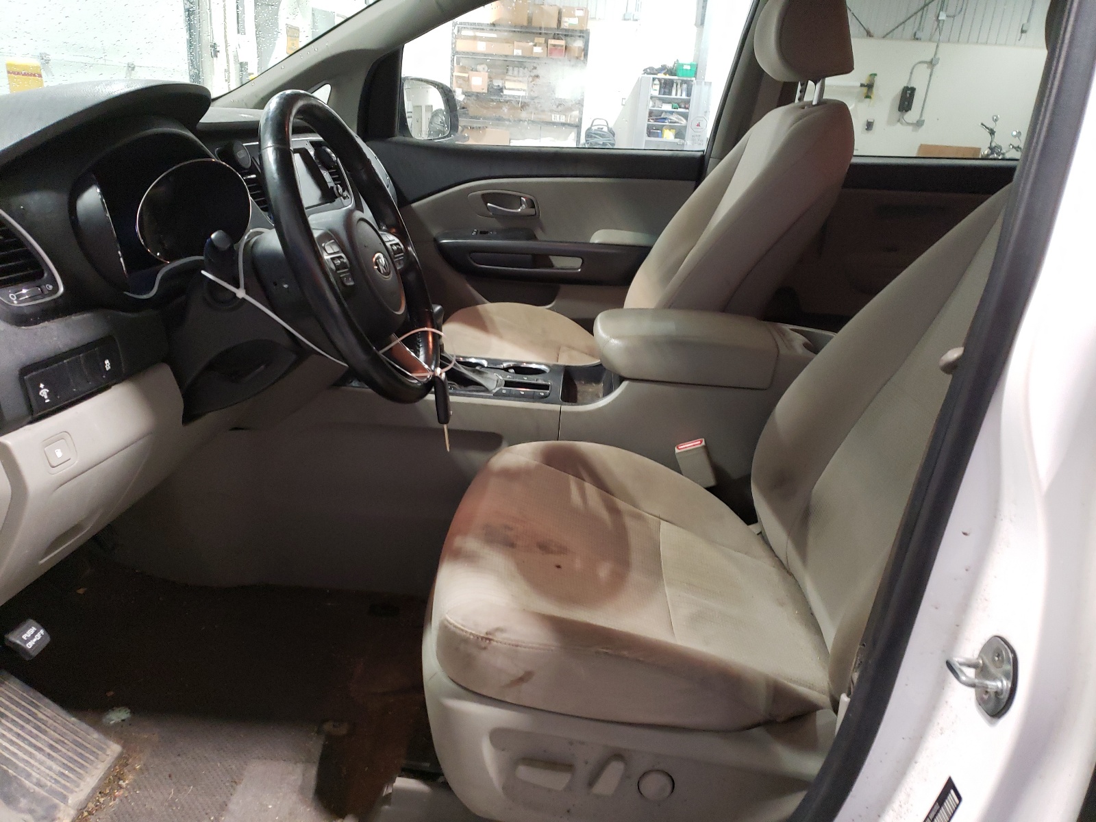 KNDMB5C19L6660312 2020 Kia Sedona Lx