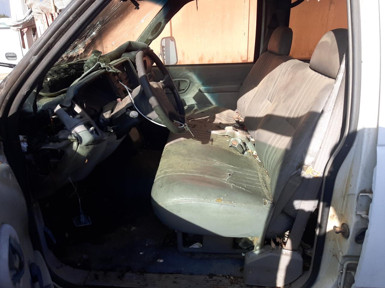 2000 Chevrolet Gmt-400 C3500 VIN: 1GBHC33J1YF505297 Lot: 46431404