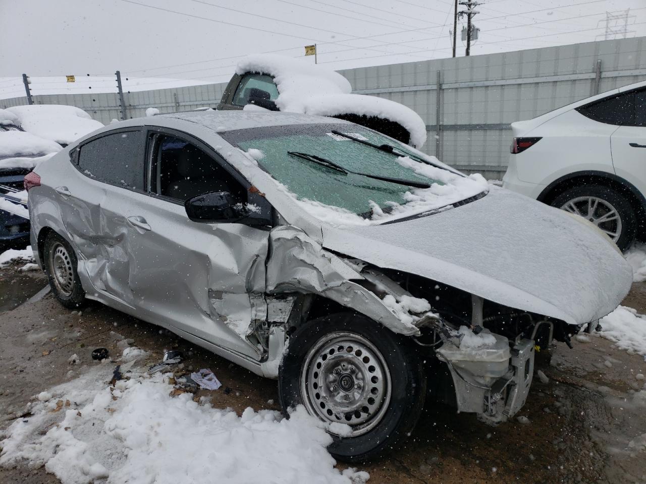 2016 Hyundai Elantra - Image 4