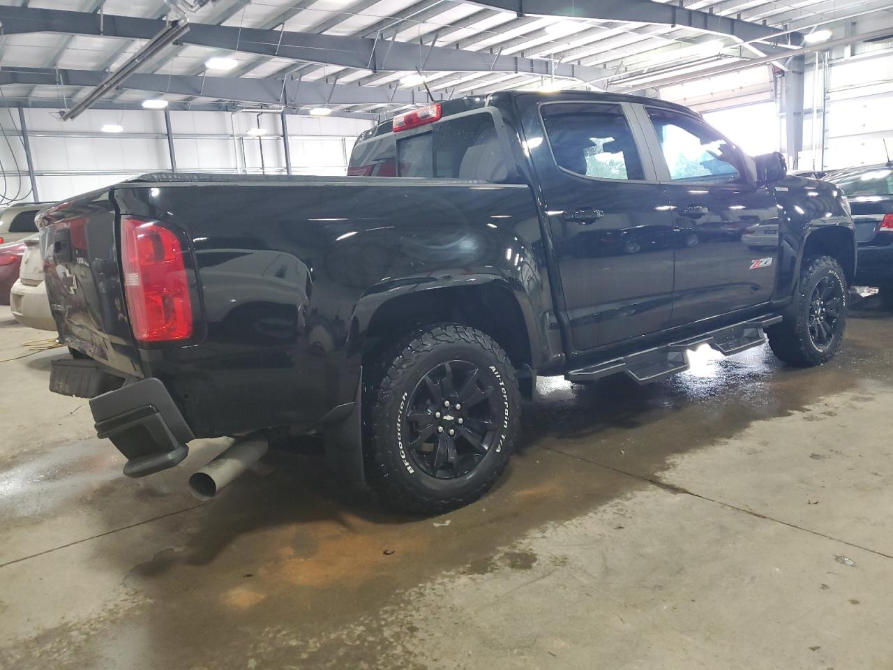 2018 Chevrolet Colorado - Image 3