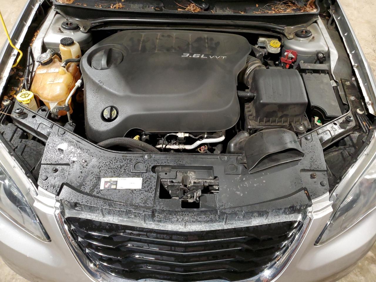 2013 Chrysler 200 Touring VIN: 1C3CCBBG2DN737353 Lot: 64437895