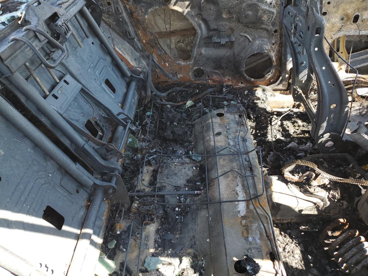 2014 Ford Fusion Se VIN: 3FA6P0HDXER330240 Lot: 48236084